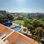 Лозенец Резорт Hotel